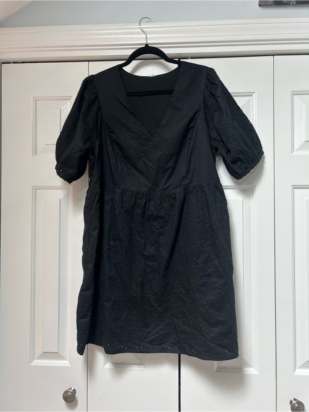 Black V-Neck Puff Sleeve Eyelet  Dress Old Navy